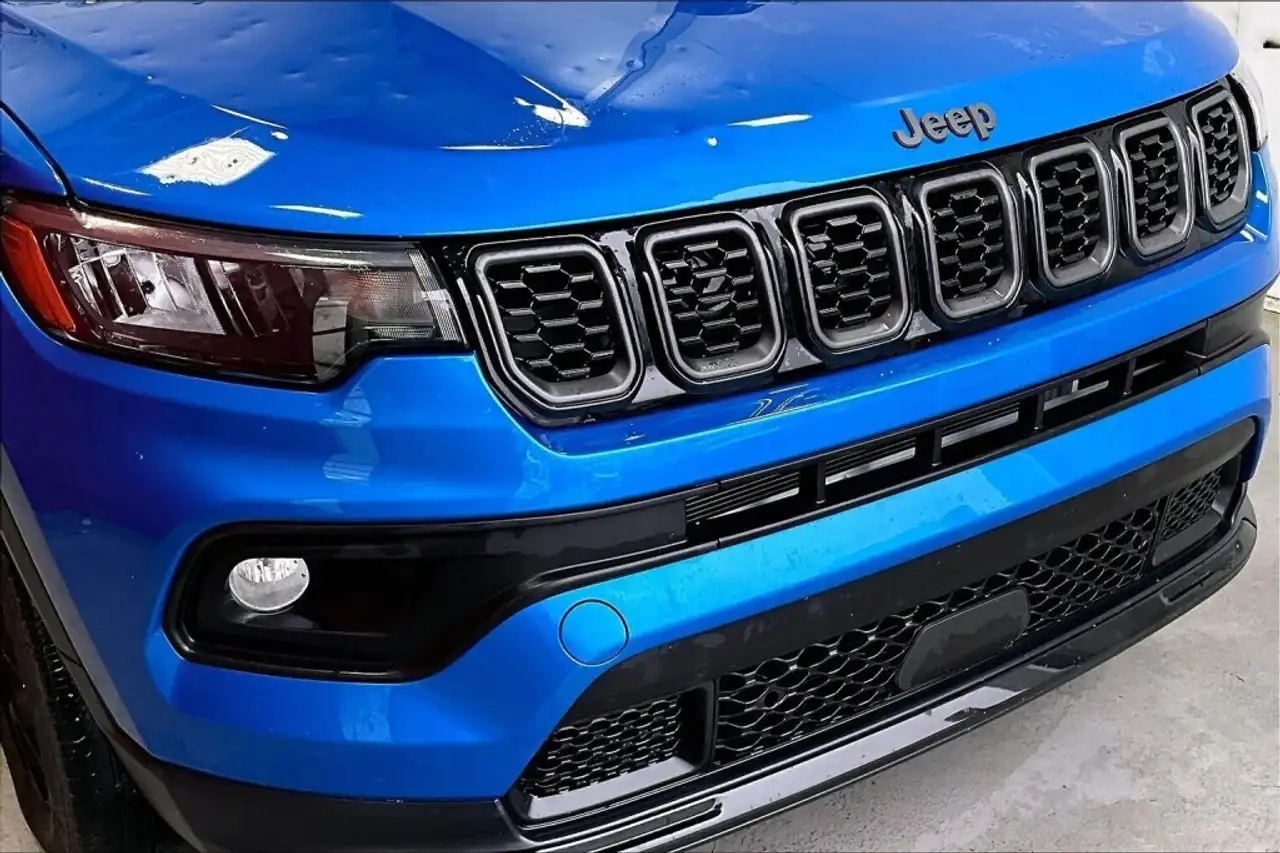 Jeep Compass снимка Jeep Compass