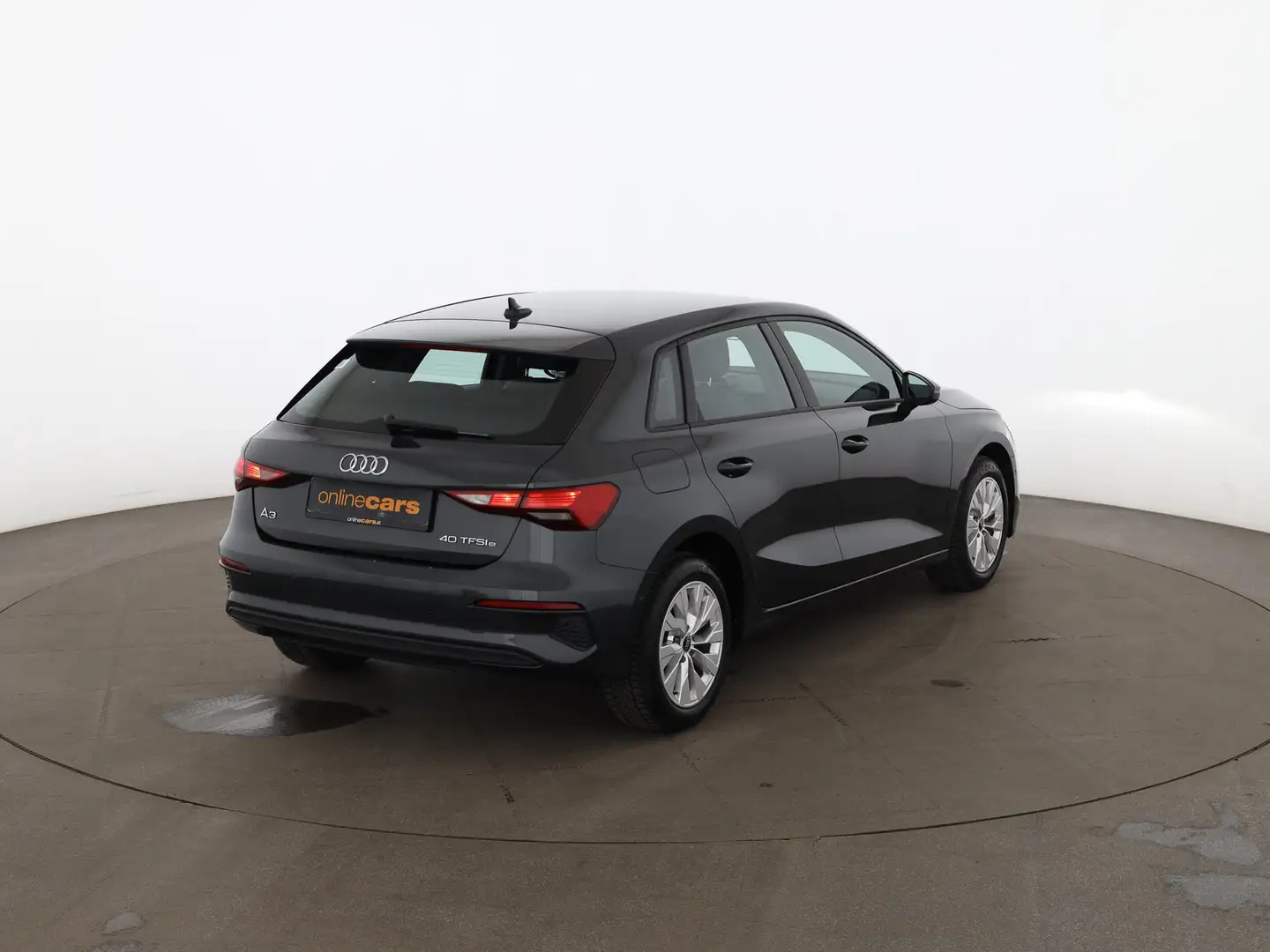 Audi A3 Sportback 40 TFSI e Aut LED LEDER NAVI SITZHZG Grau - 2
