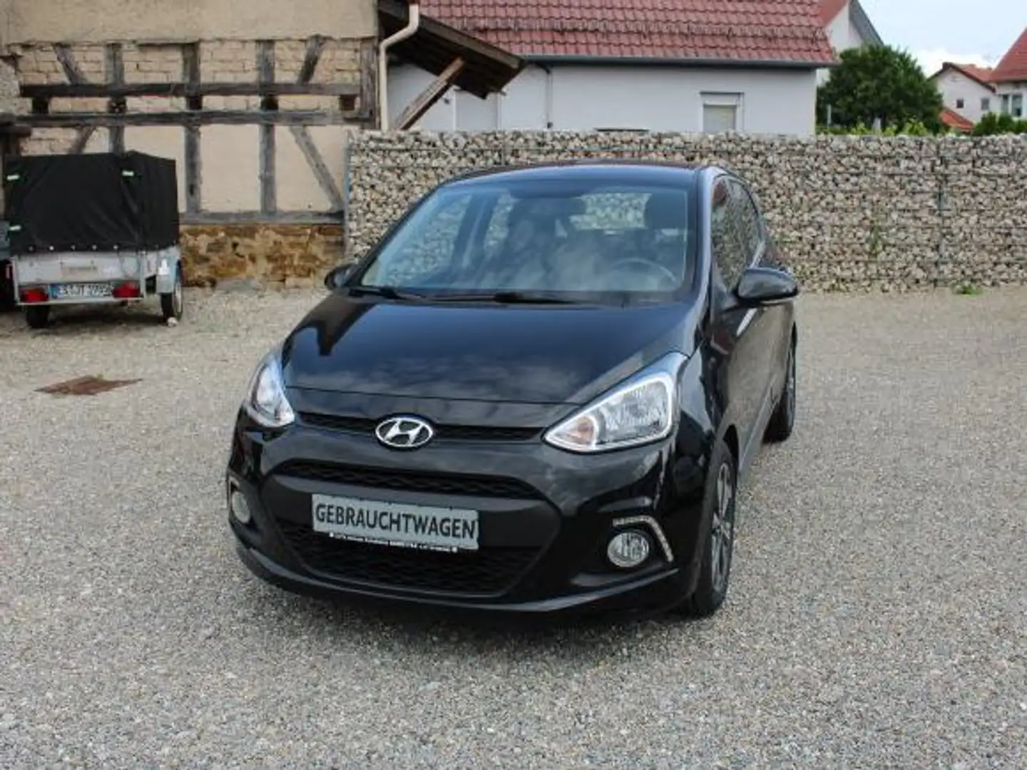 Hyundai i10 1.2 Fifa World Cup Edition Gold Schwarz - 2