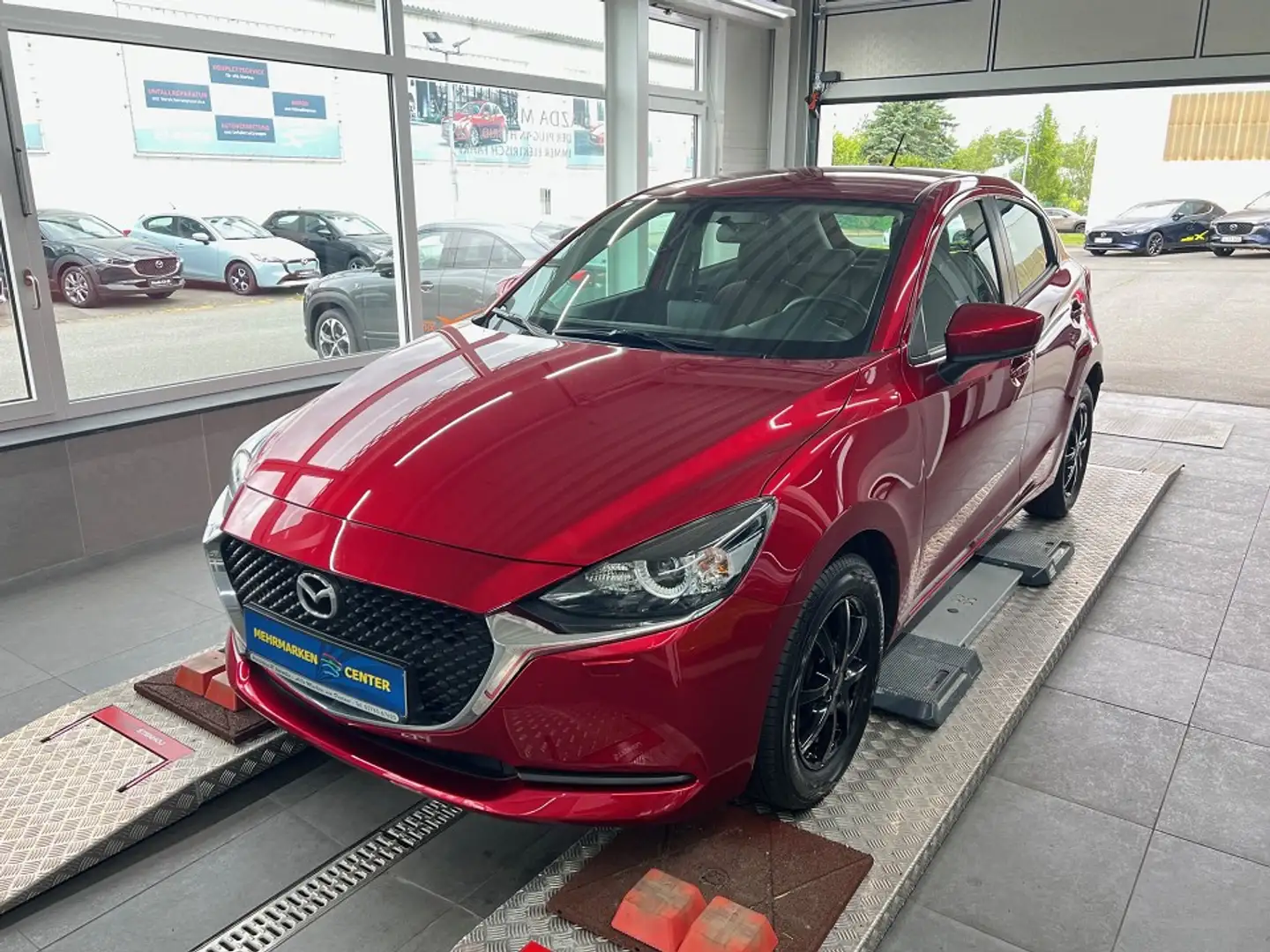 Mazda 2 SKYACTIV-G 90 6GS AL-ADVANTAGE Rot - 1