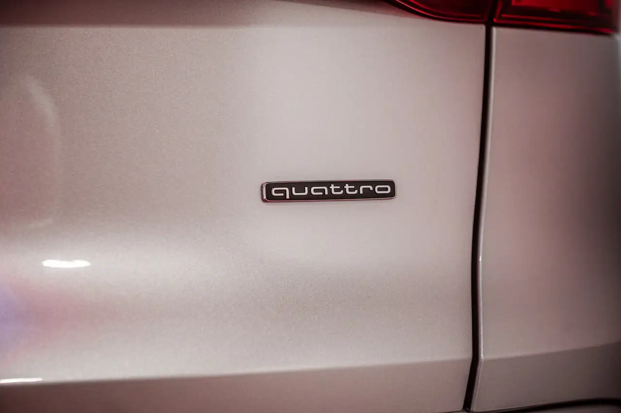 Audi Q5 photo Audi Q5