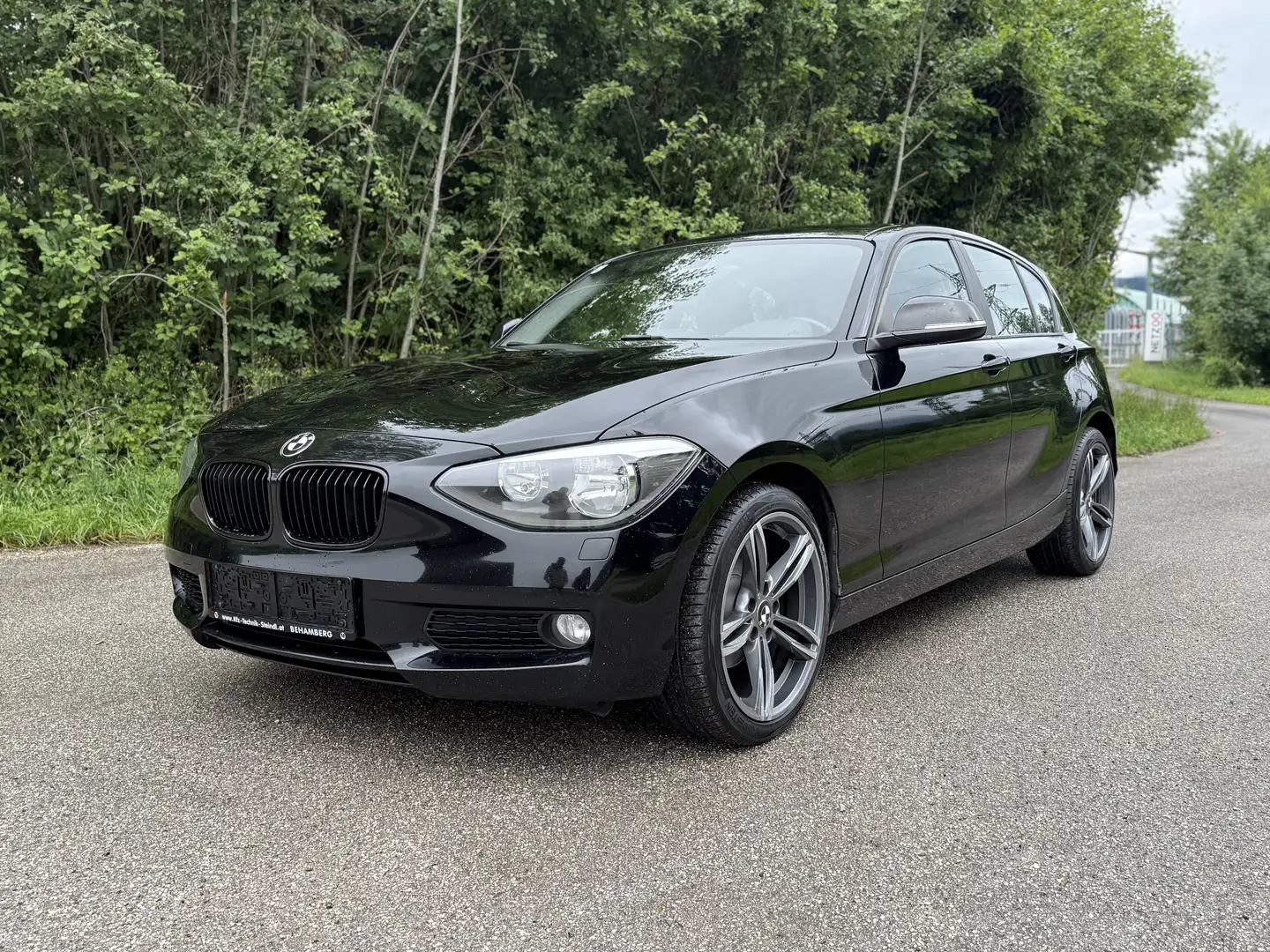 BMW 118 118d - 1