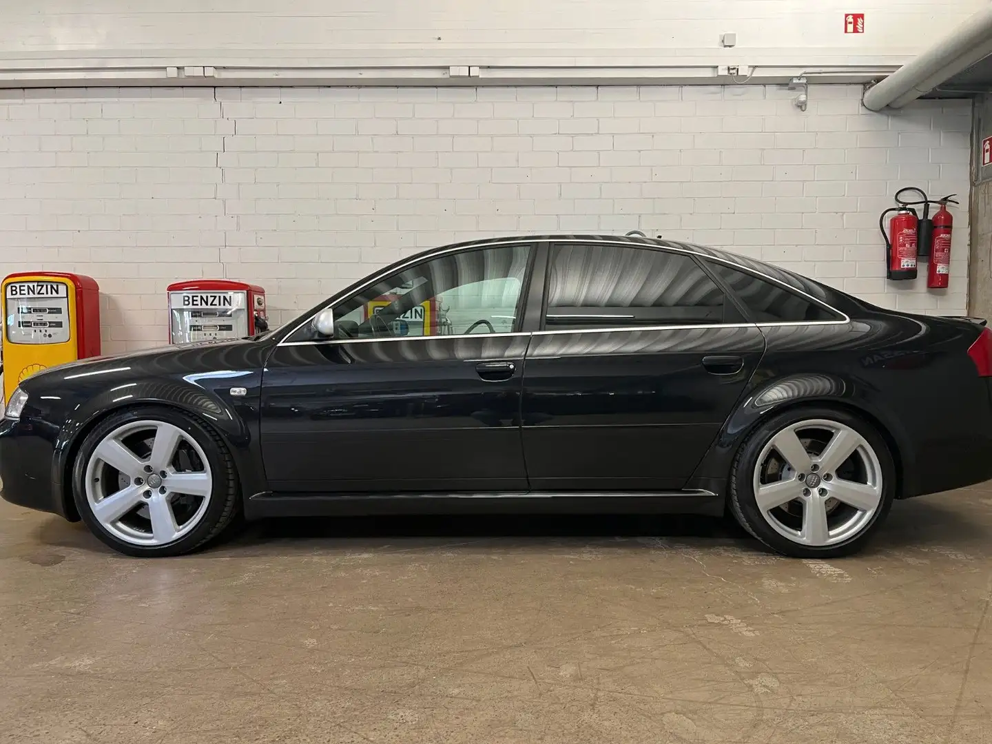Audi RS6 4.2 tiptronic quattro Schwarz - 1