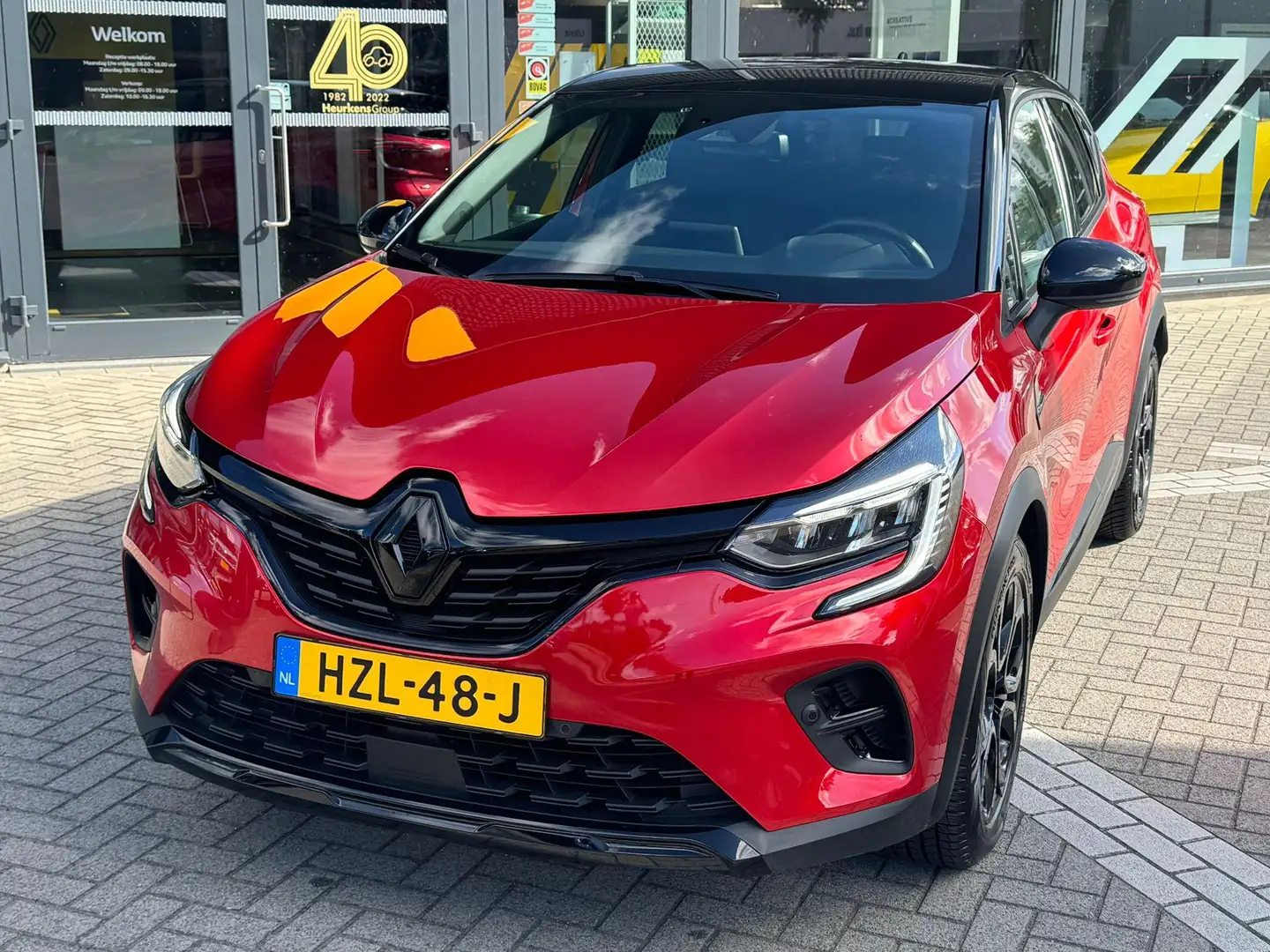 Renault Captur E-Tech plug-in hybrid 160 SL Rive Gauche | Trekhaa Rouge - 2