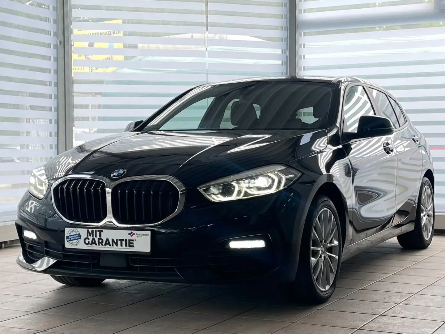 BMW 118 i Advantage Volldigital LED Metallic Alu 17" Nero - 1