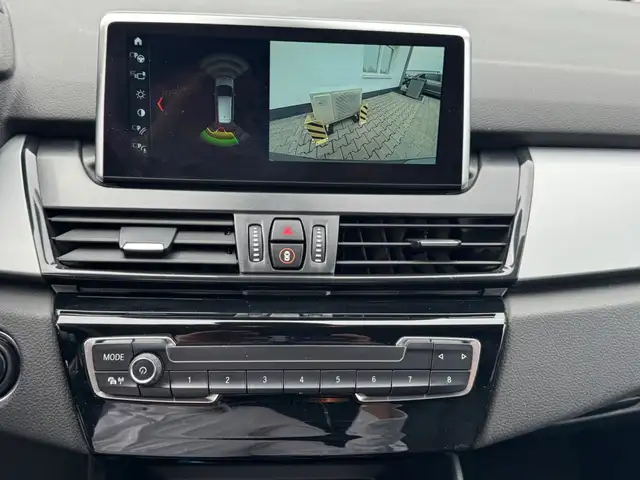 BMW 2 Series view 11