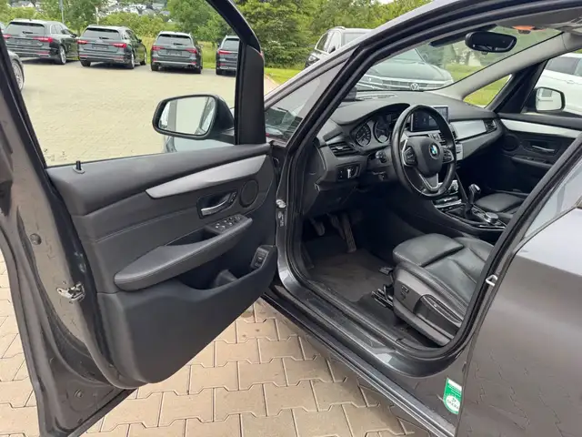 BMW 2 Series view 7