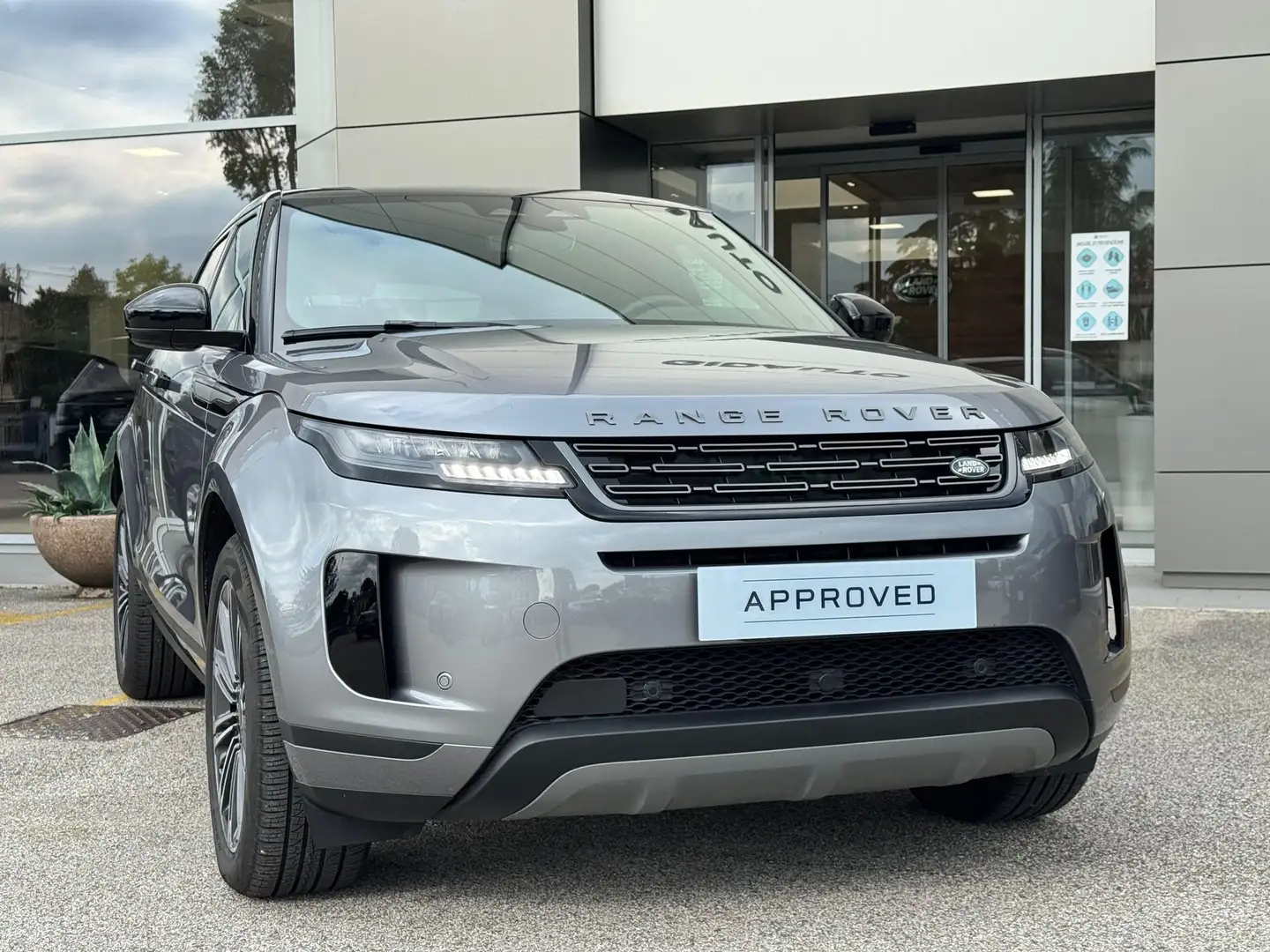 Land Rover Range Rover Evoque D165 MHEV AWD Auto S | Approved - 2