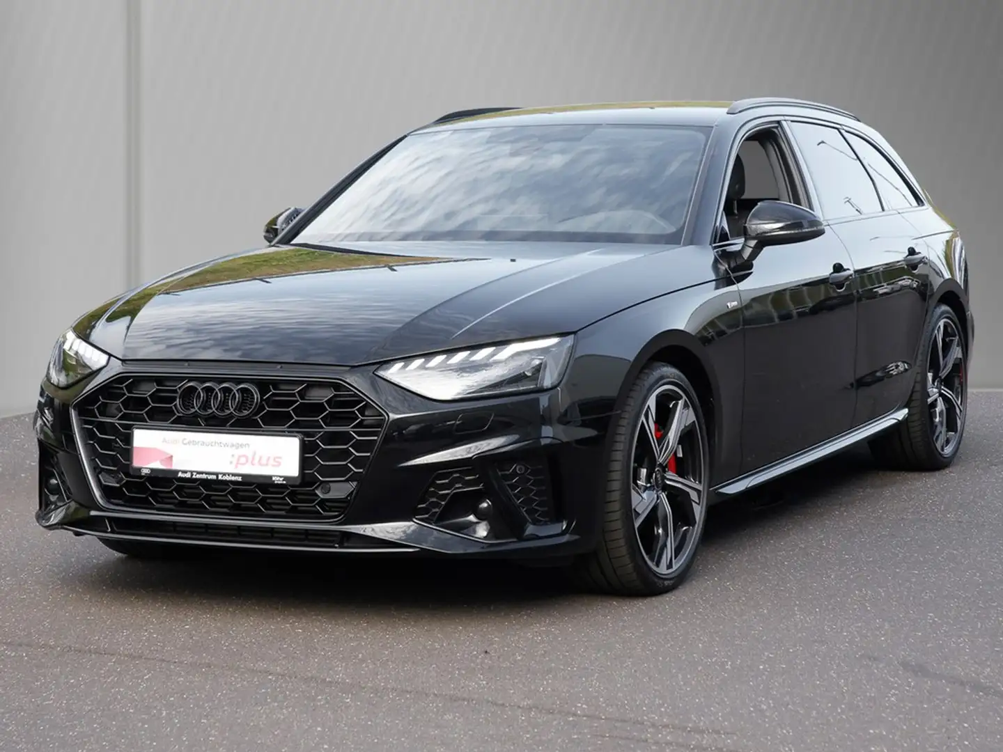 Audi A4 Avant 40 TFSI S line competition + Matrix Schwarz - 2