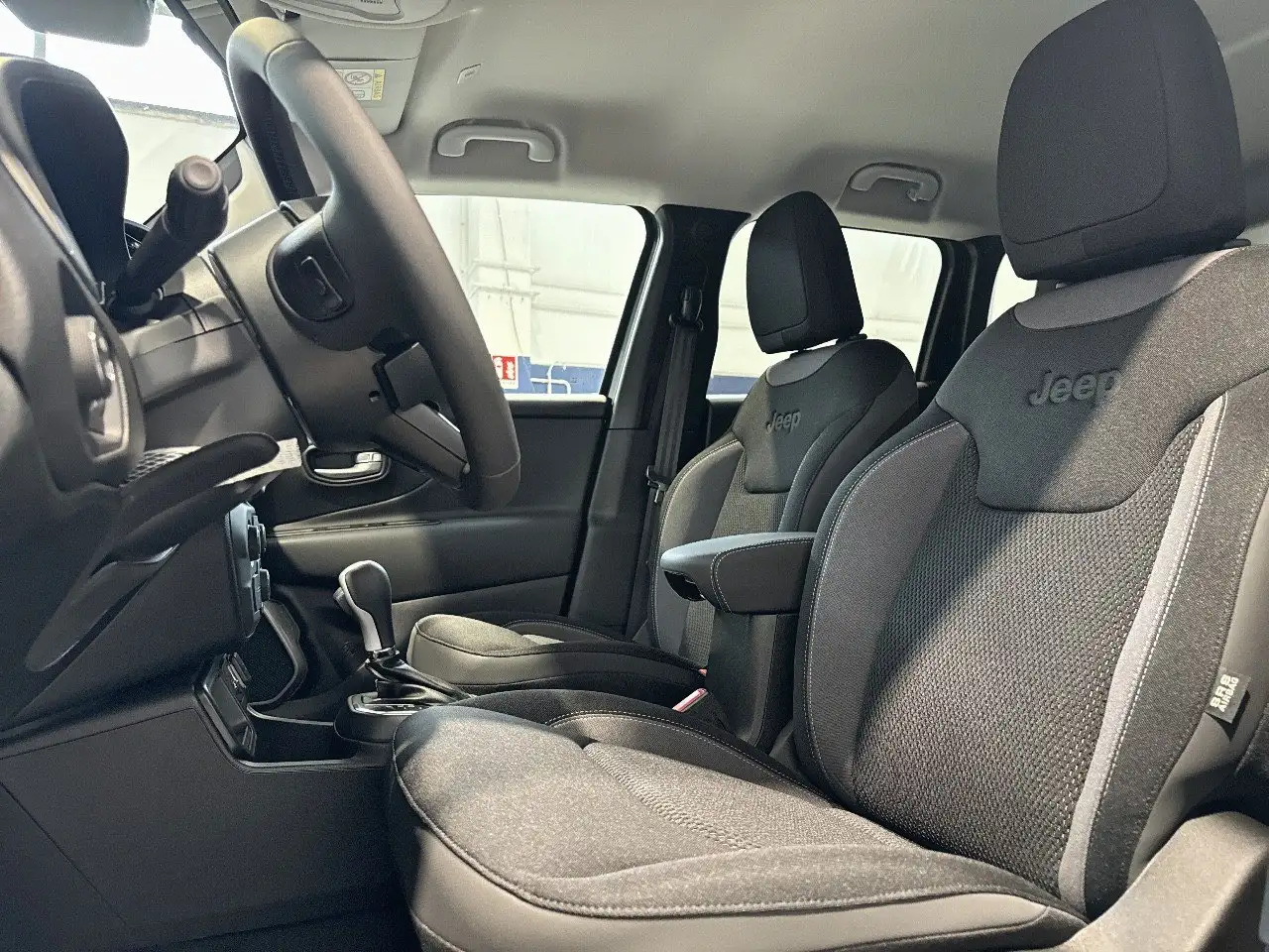 Jeep Renegade 1.5 T4 MHEV 130cv Limited DDCT, миниатюра 9