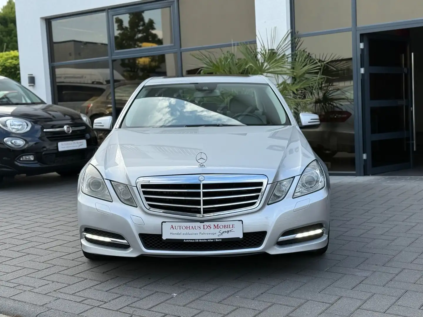 Mercedes-Benz E 350 CGI Lim. BE Avantgarde/1HD/Leder Argent - 2