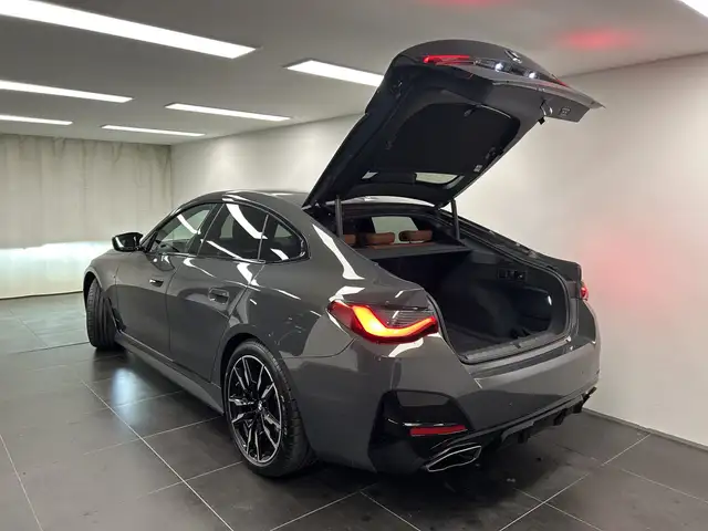BMW 4 Series view 11