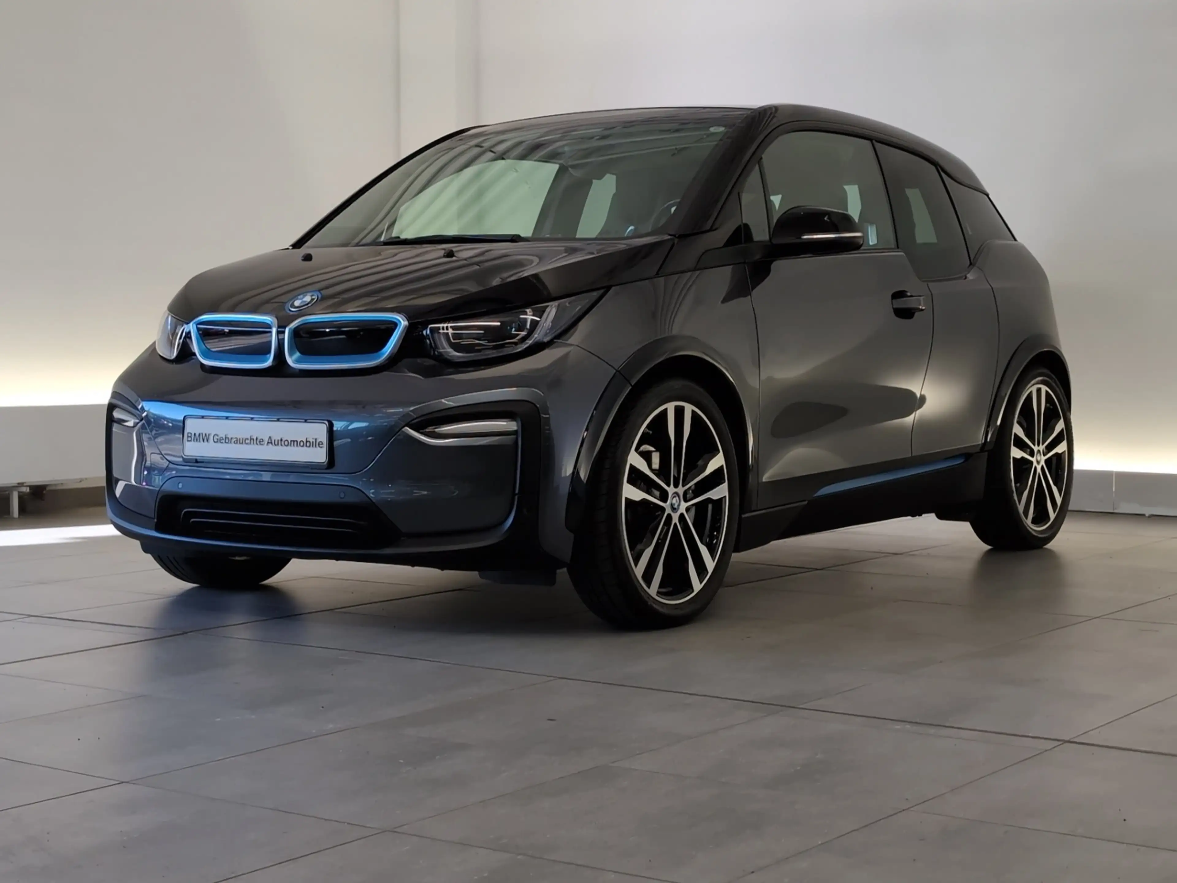 BMW i3 120Ah Sportpaket Navi/LED/RFK/ACC/DAB/SLI/MFL — photo 2