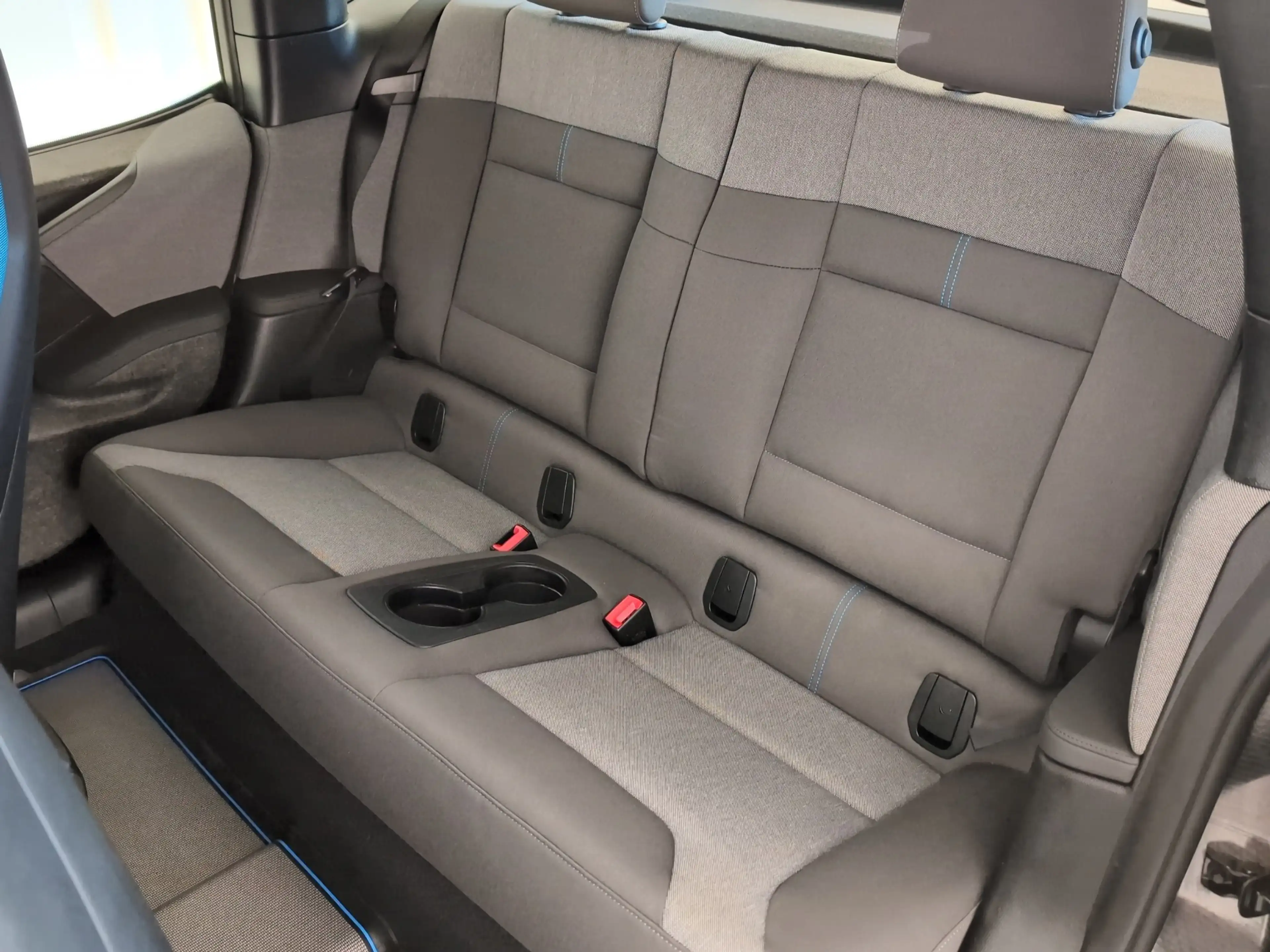 BMW i3 120Ah Sportpaket Navi/LED/RFK/ACC/DAB/SLI/MFL — photo 5