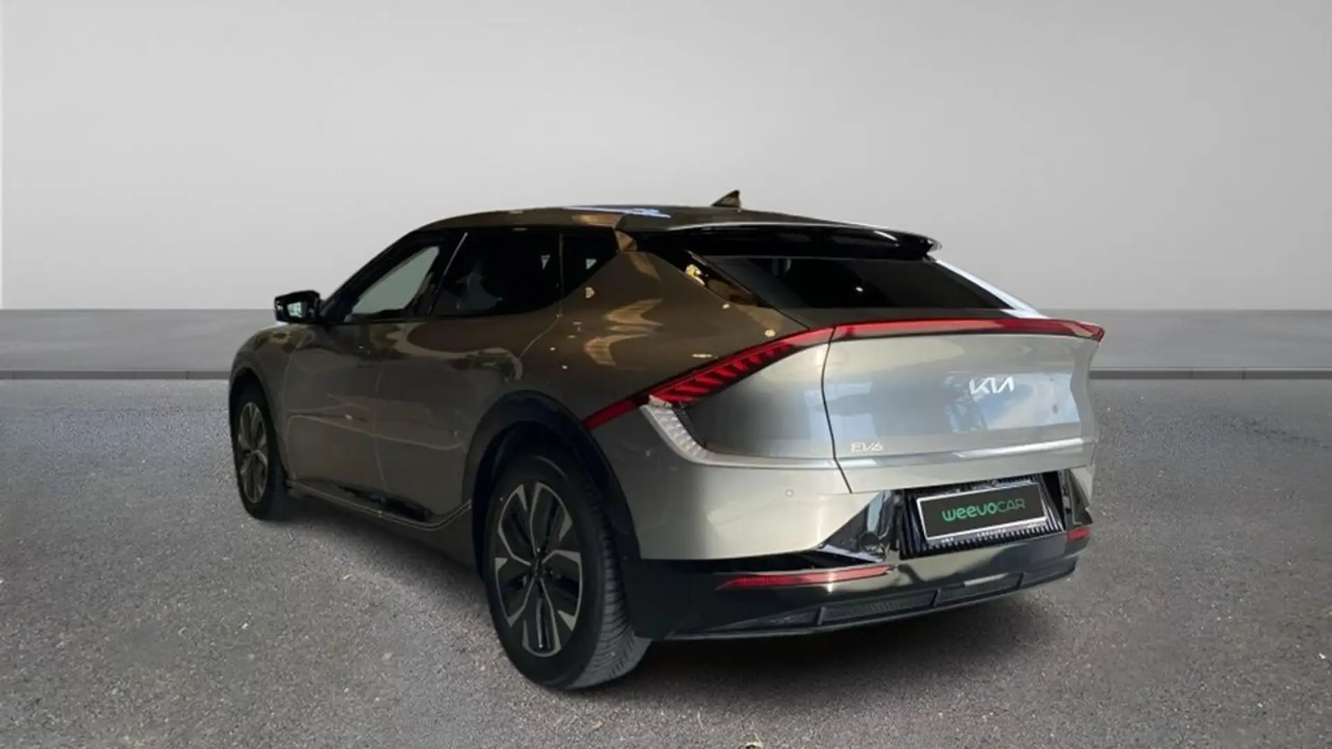 Kia EV6 BEV 58KWH 125KW AIR RWD AUTO 170 5P Grau - 2