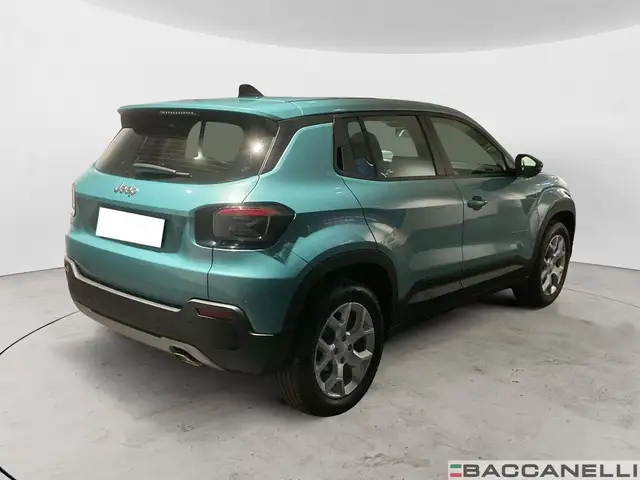 Jeep Avenger view 4