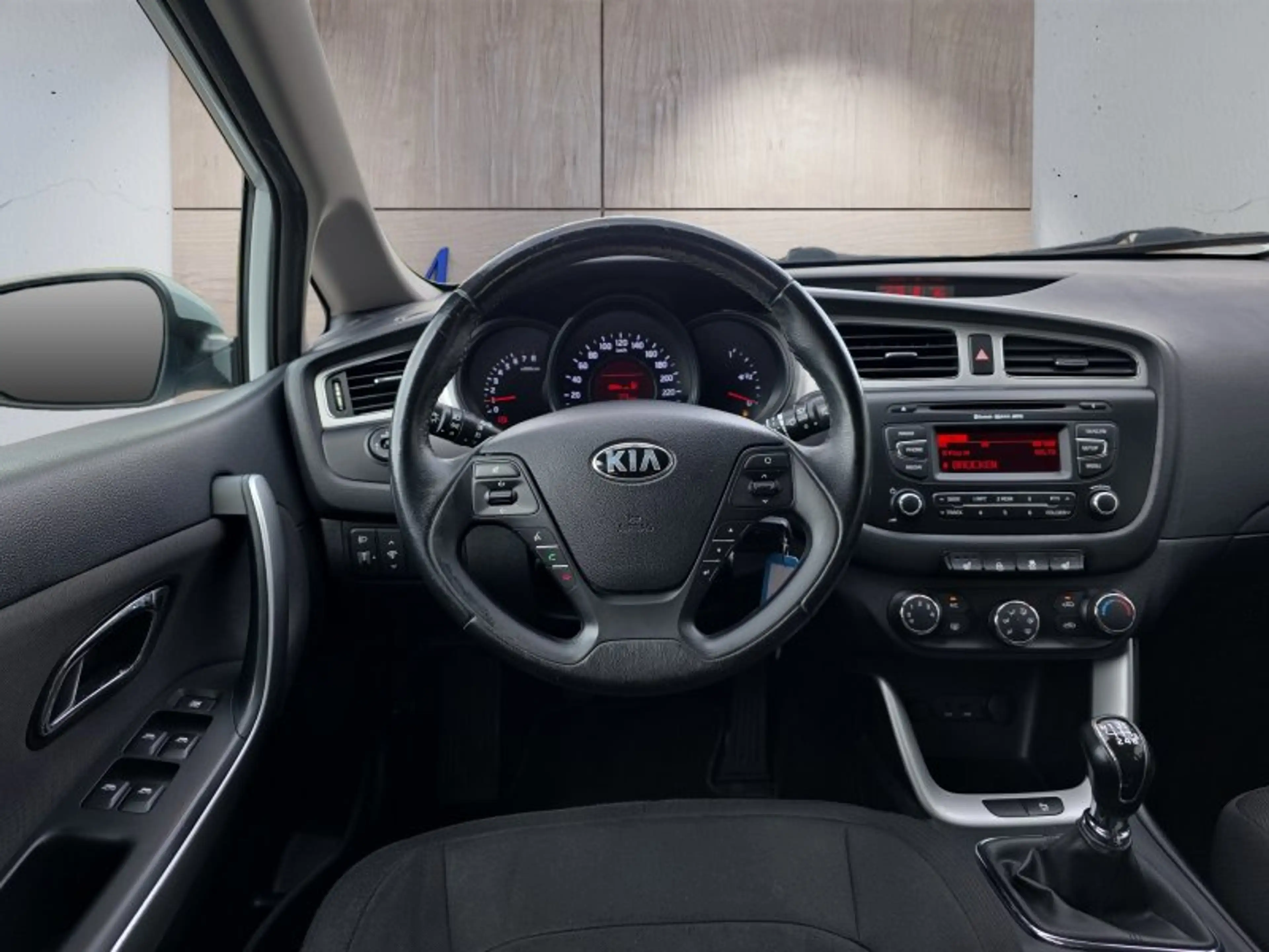 Kia Ceed / cee'd Ceed Edition 7 1,4 100PS 16*Alu/Winterp/Pdc/Mfll/K — photo 12