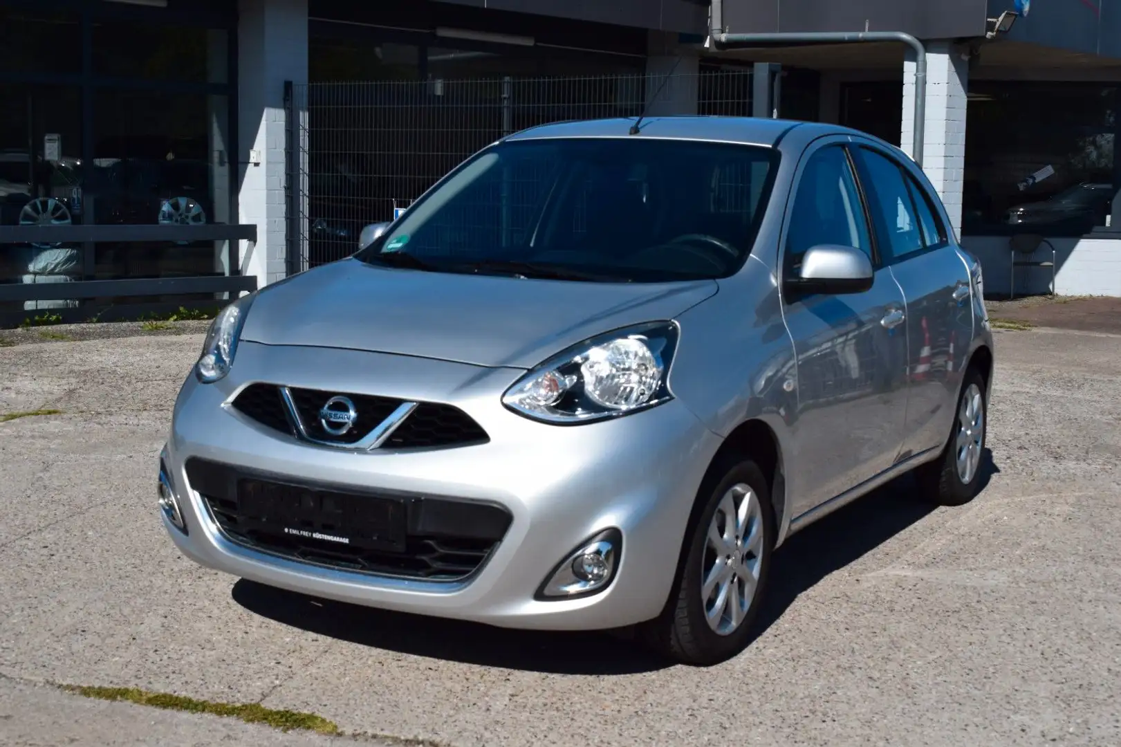 Nissan Micra Acenta Silber - 1