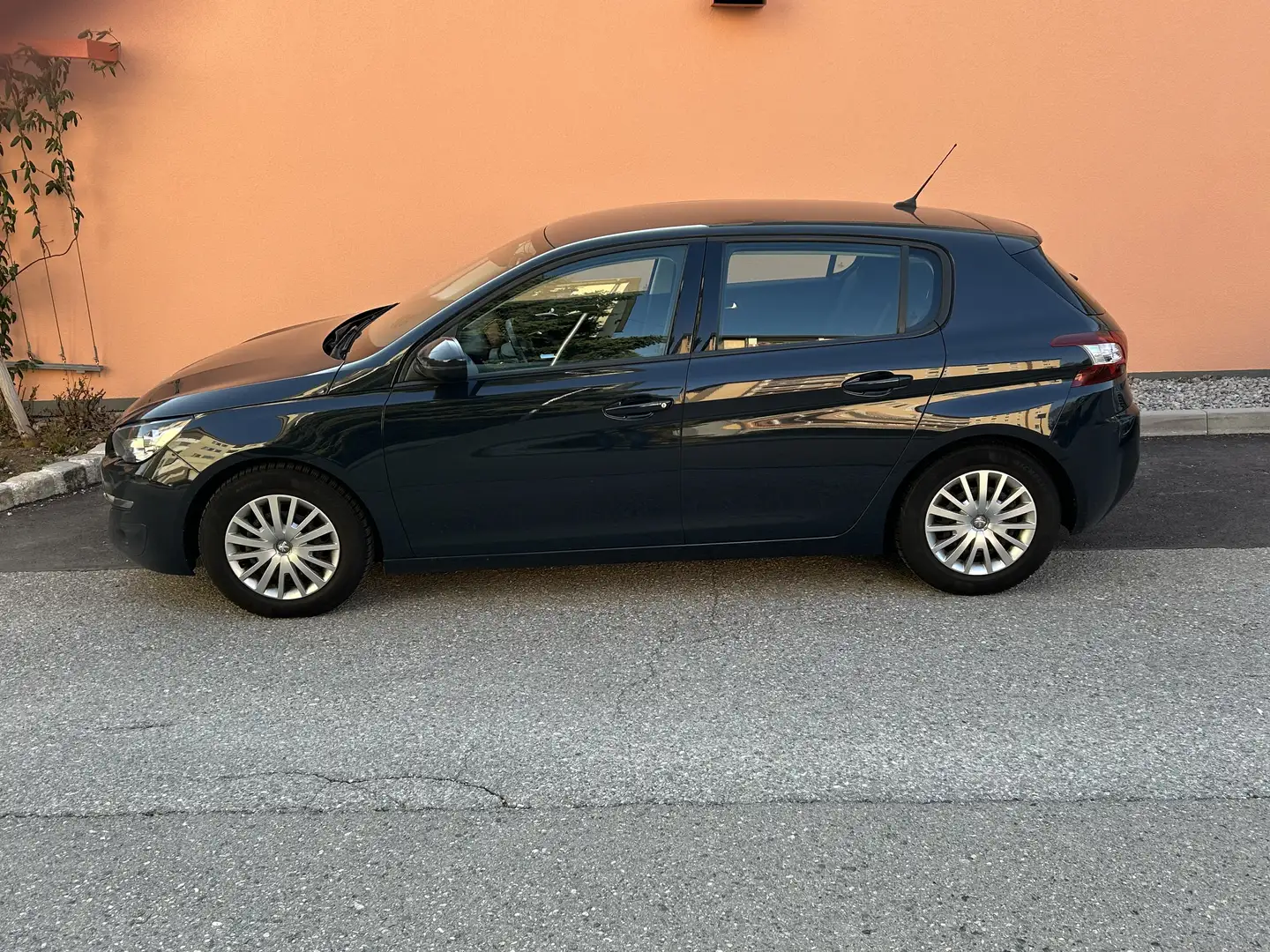 Peugeot 308 1,6 e-HDi 115 FAP Allure Stop&Start System - 2