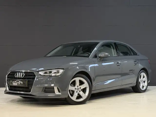 Audi A3 Limousine 1.5 TFSI 150PK CoD Sport Lease Edition |