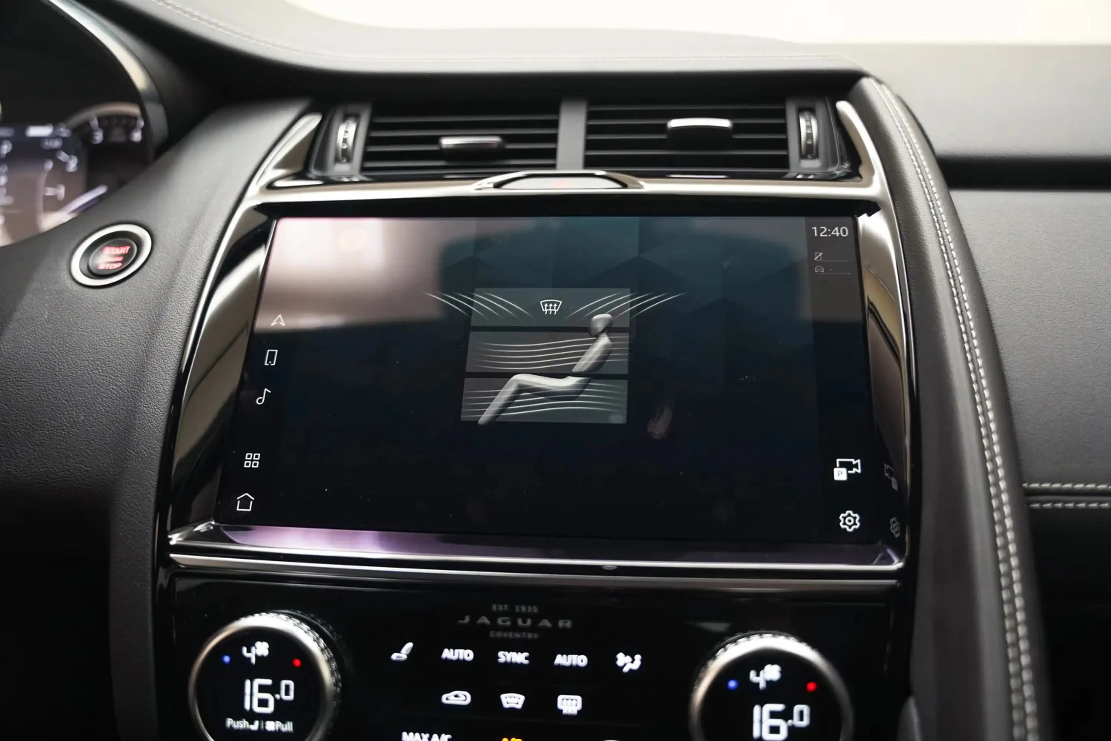 Jaguar E-Pace 1.5 P300e AWD R-Dynamic SE [ Panorama Stoelventila — photo 10