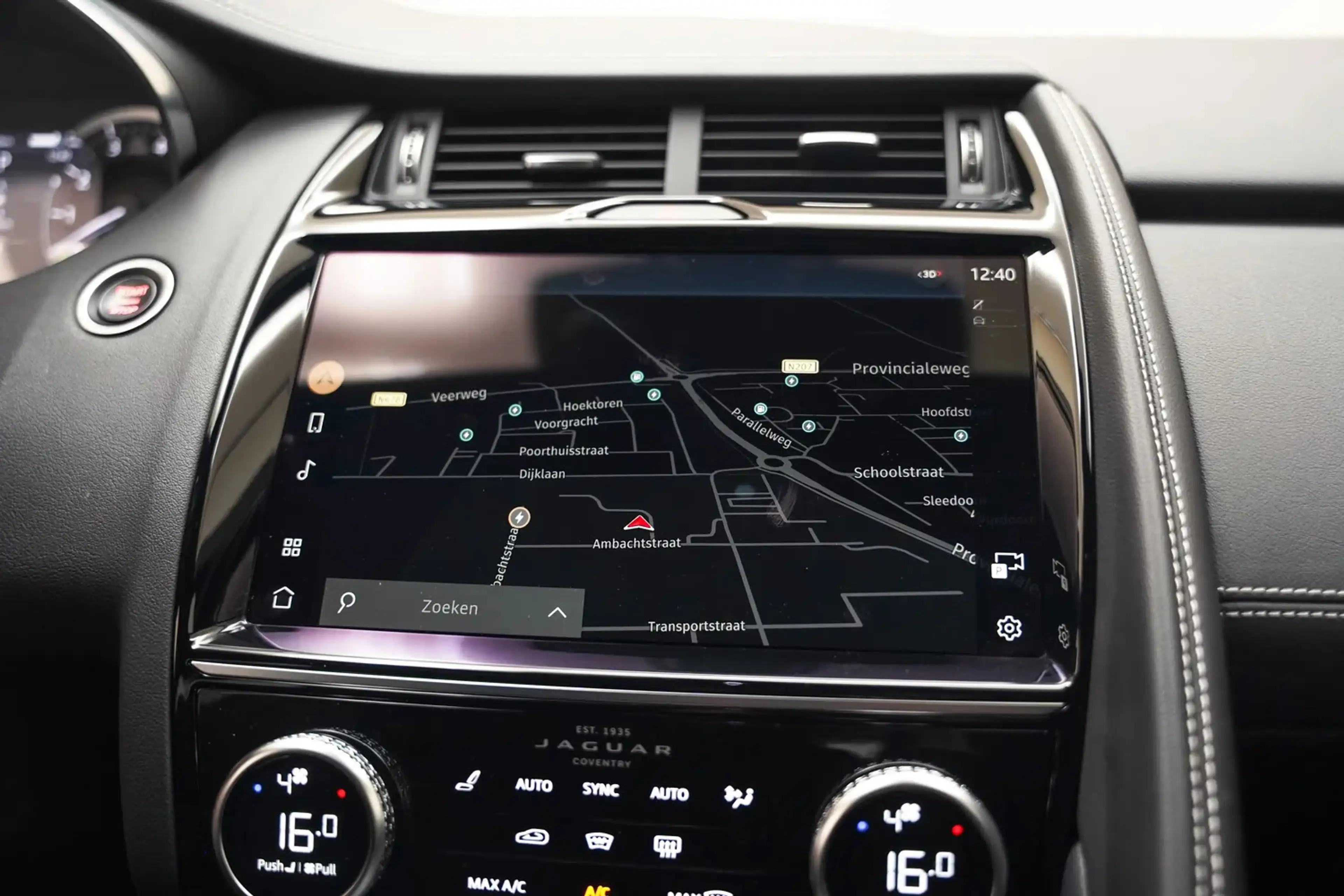 Jaguar E-Pace 1.5 P300e AWD R-Dynamic SE [ Panorama Stoelventila — photo 8