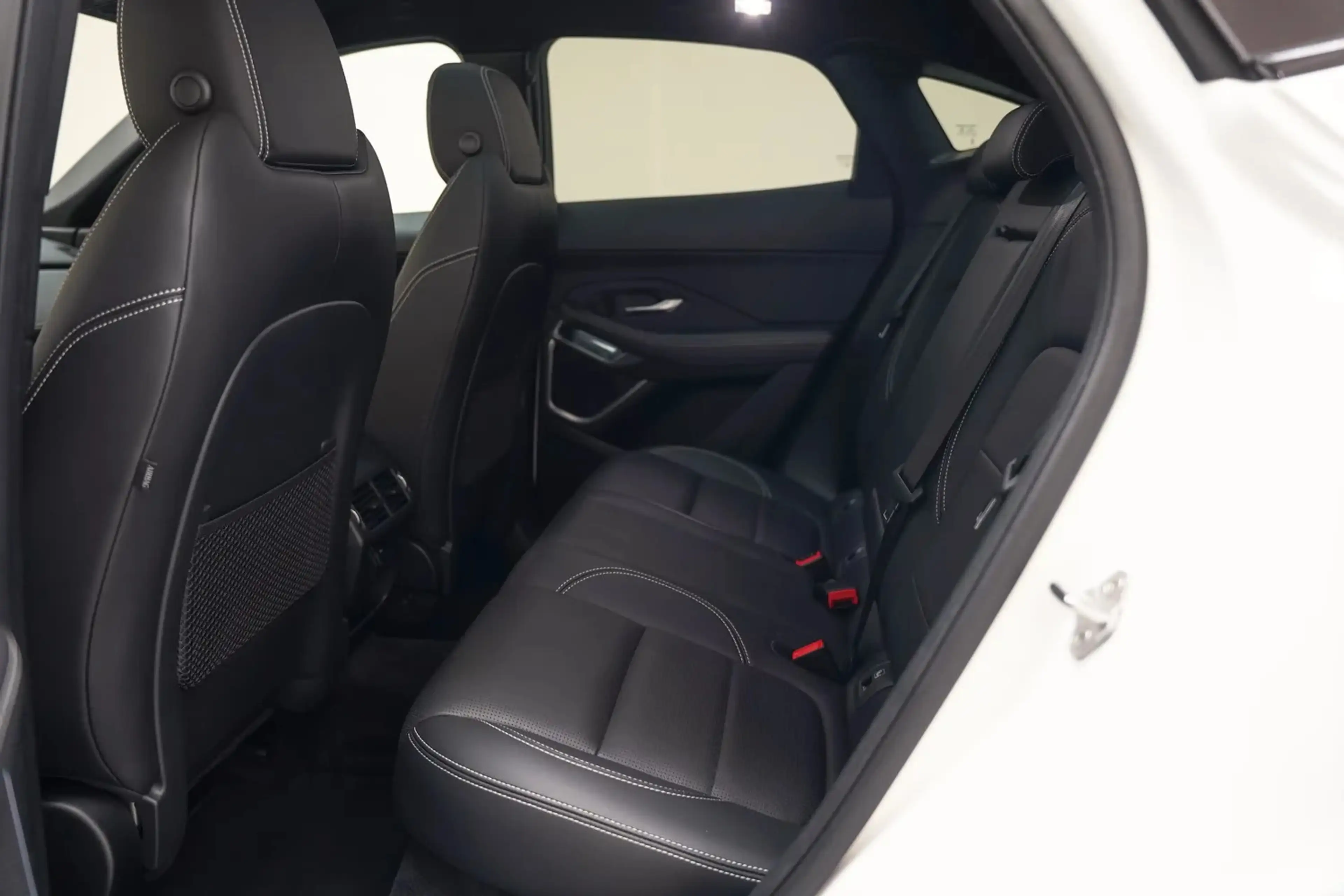 Jaguar E-Pace 1.5 P300e AWD R-Dynamic SE [ Panorama Stoelventila — photo 15