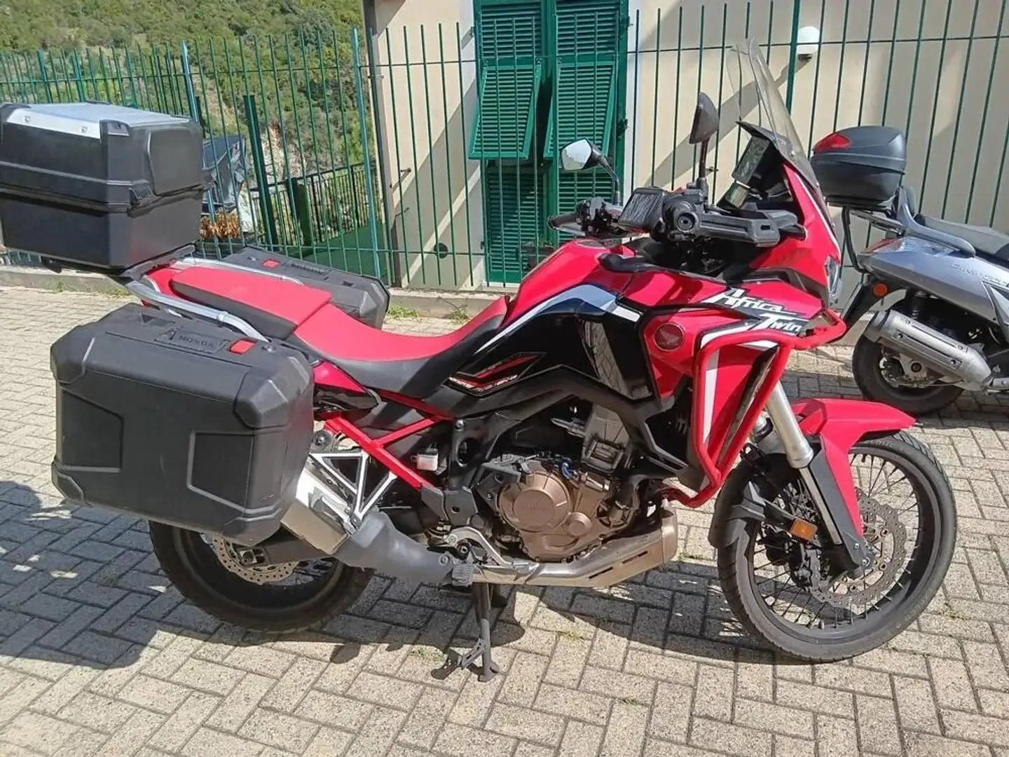 Honda CRF 1100 Africa Twin Rosso - 2