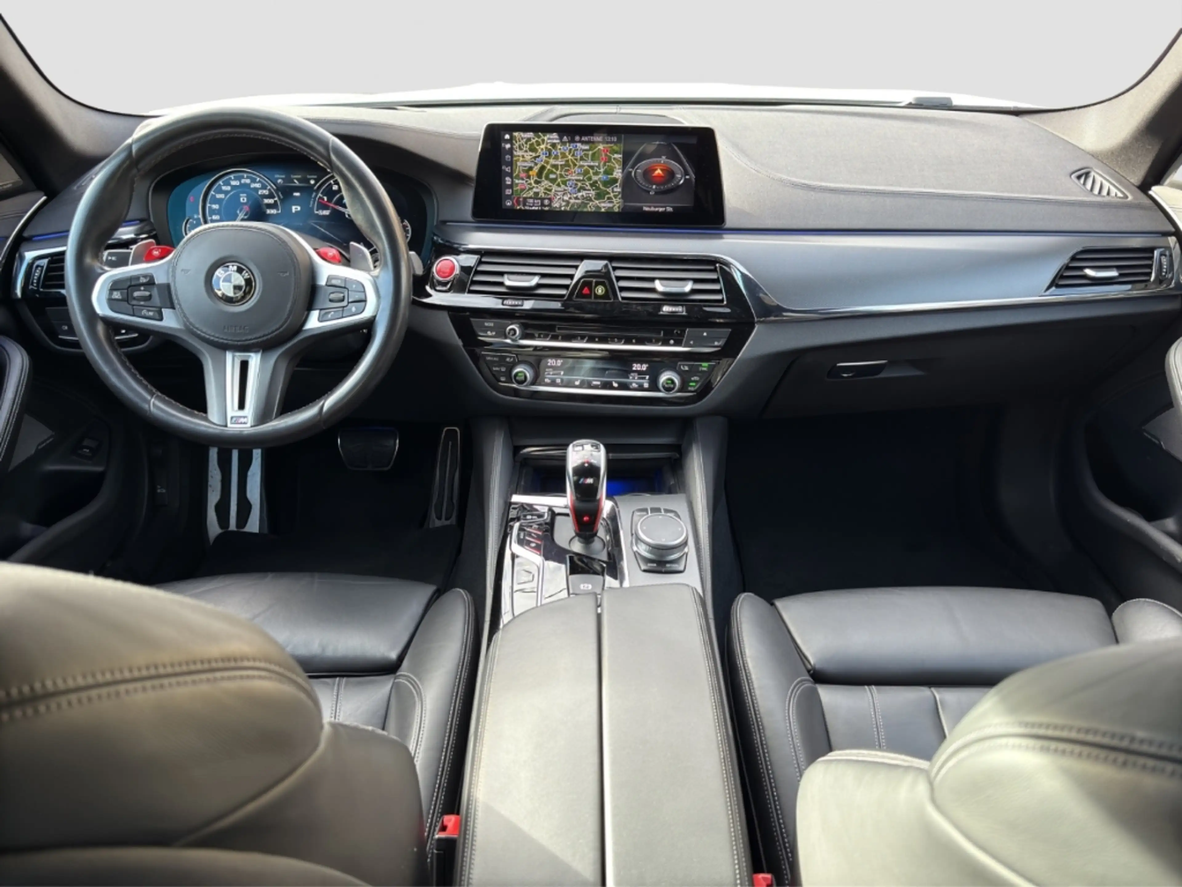 BMW M5 xDrive Carbon M Driver's Package — photo 14