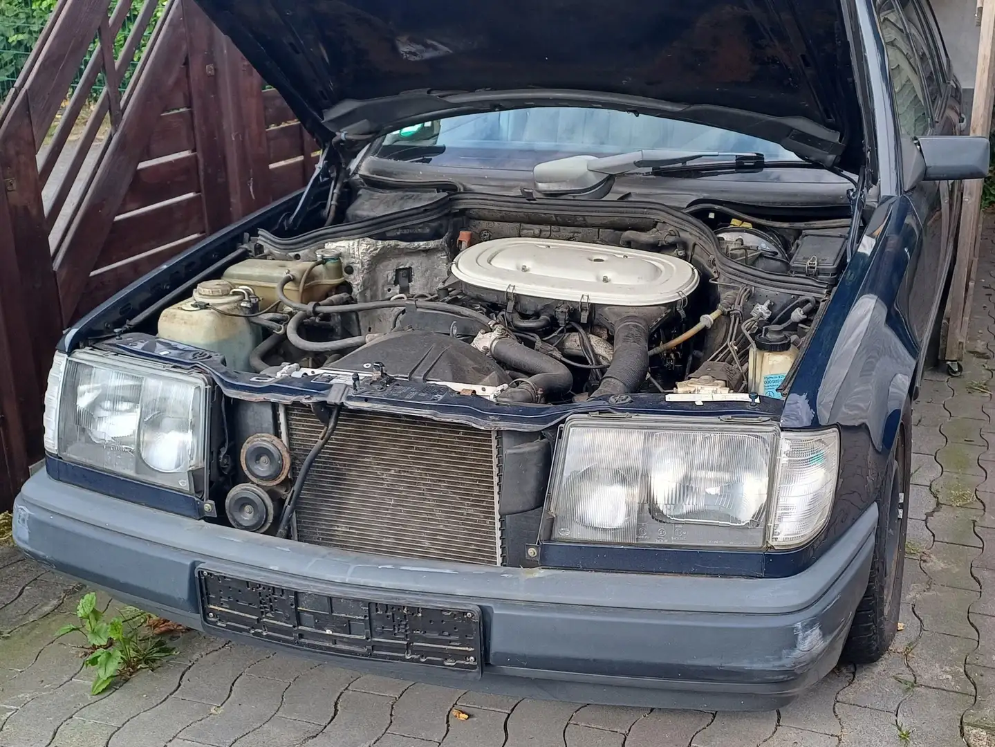 Mercedes-Benz E 230 E-Klasse TE - 2