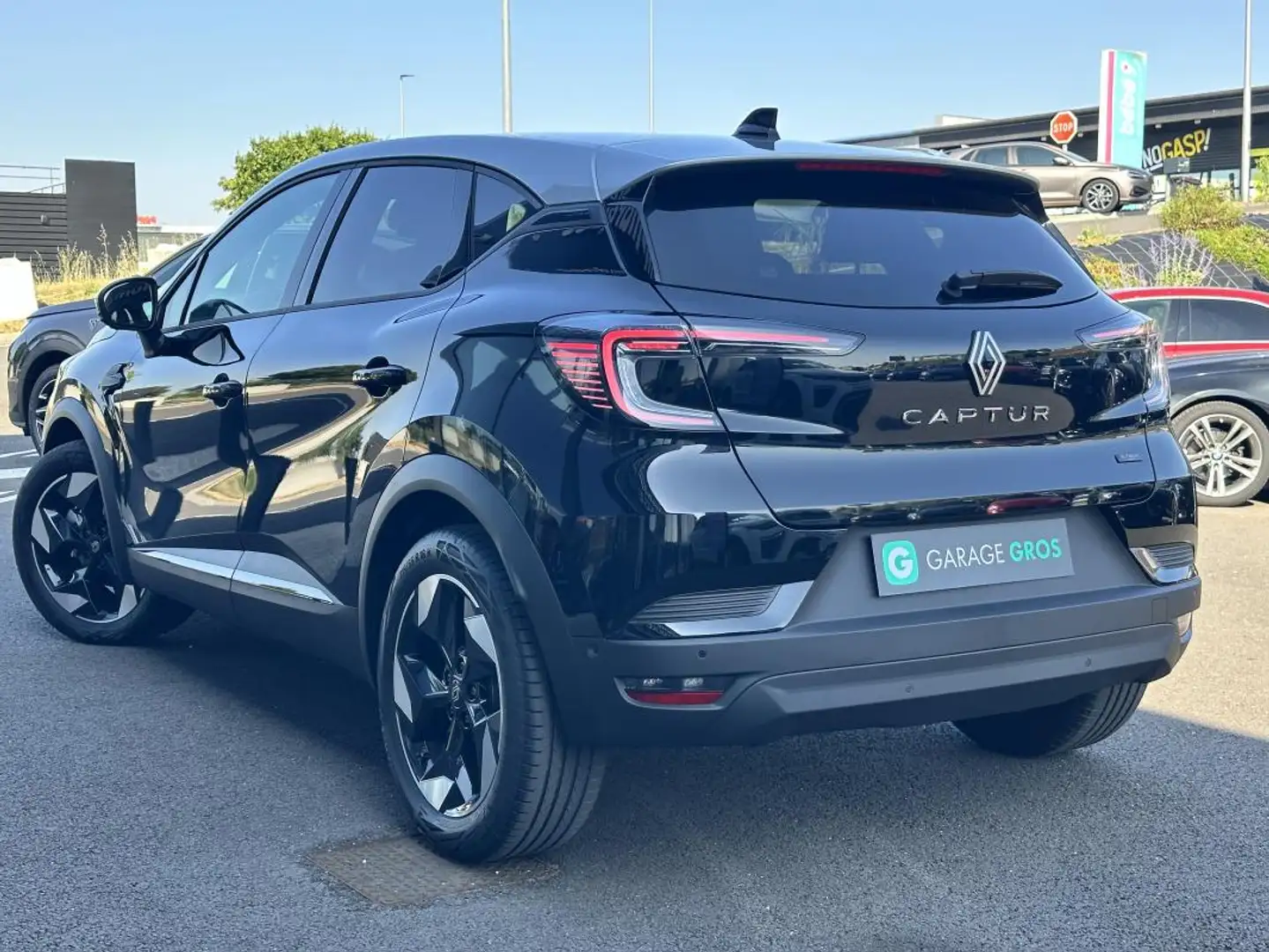 Renault Captur E-Tech full hybrid 145 ch Techno Noir - 2