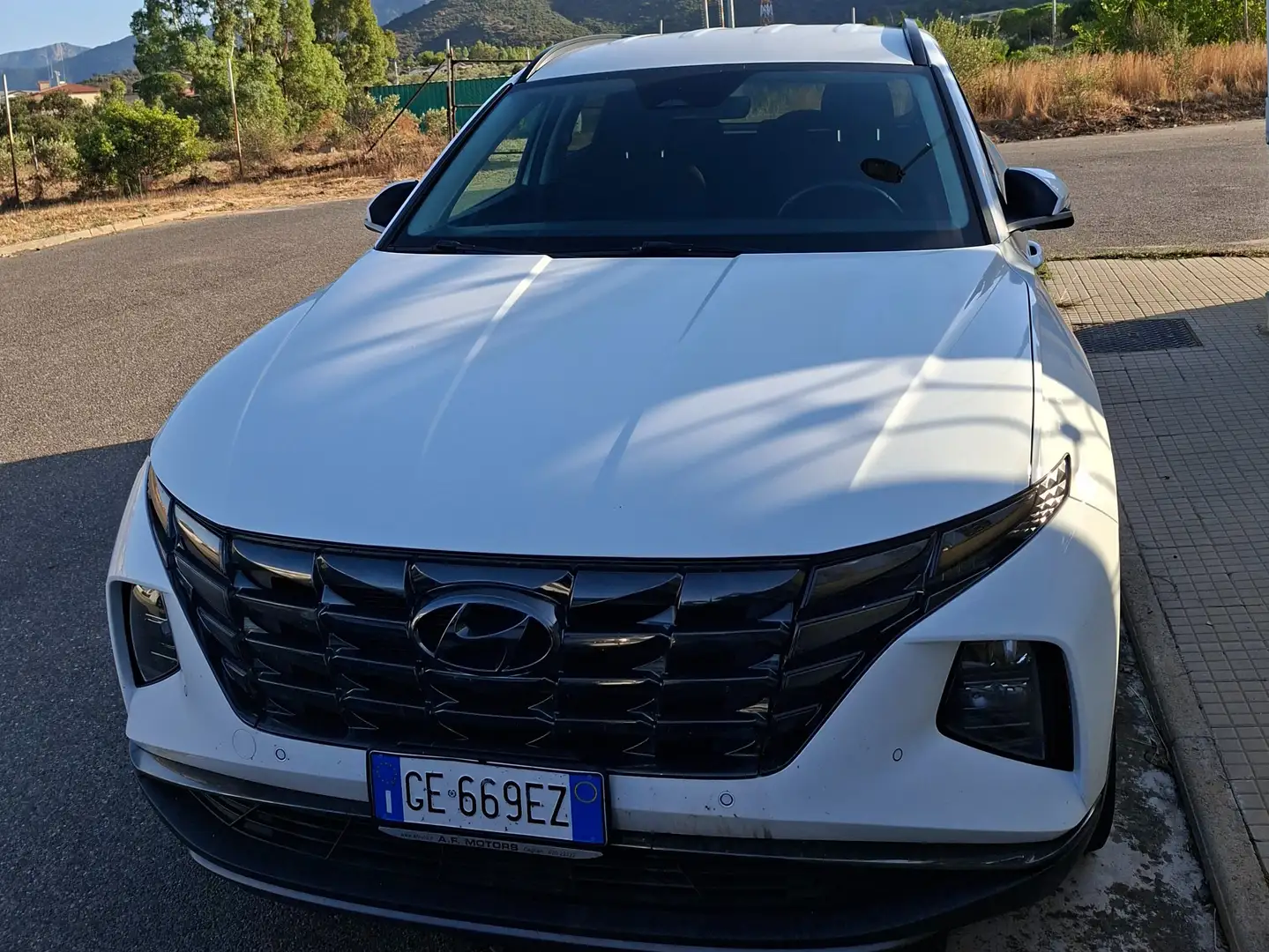Hyundai TUCSON Tucson 1,6HEV 230cv A/T NX4 Hev Bianco - 2