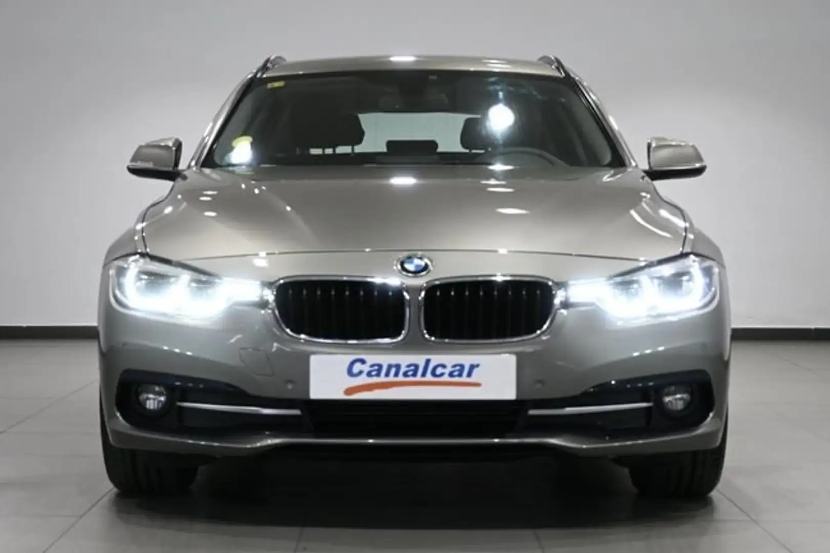 BMW 318 318d Touring Beige - 2