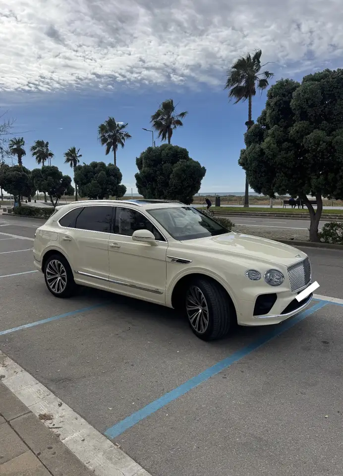 Bentley Bentayga 2022