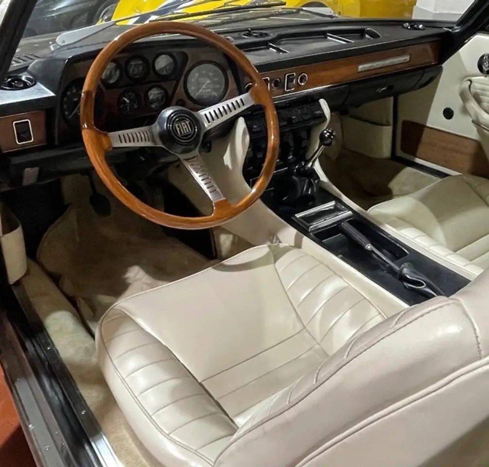 Fiat Dino 2400 Coupé, foto 11