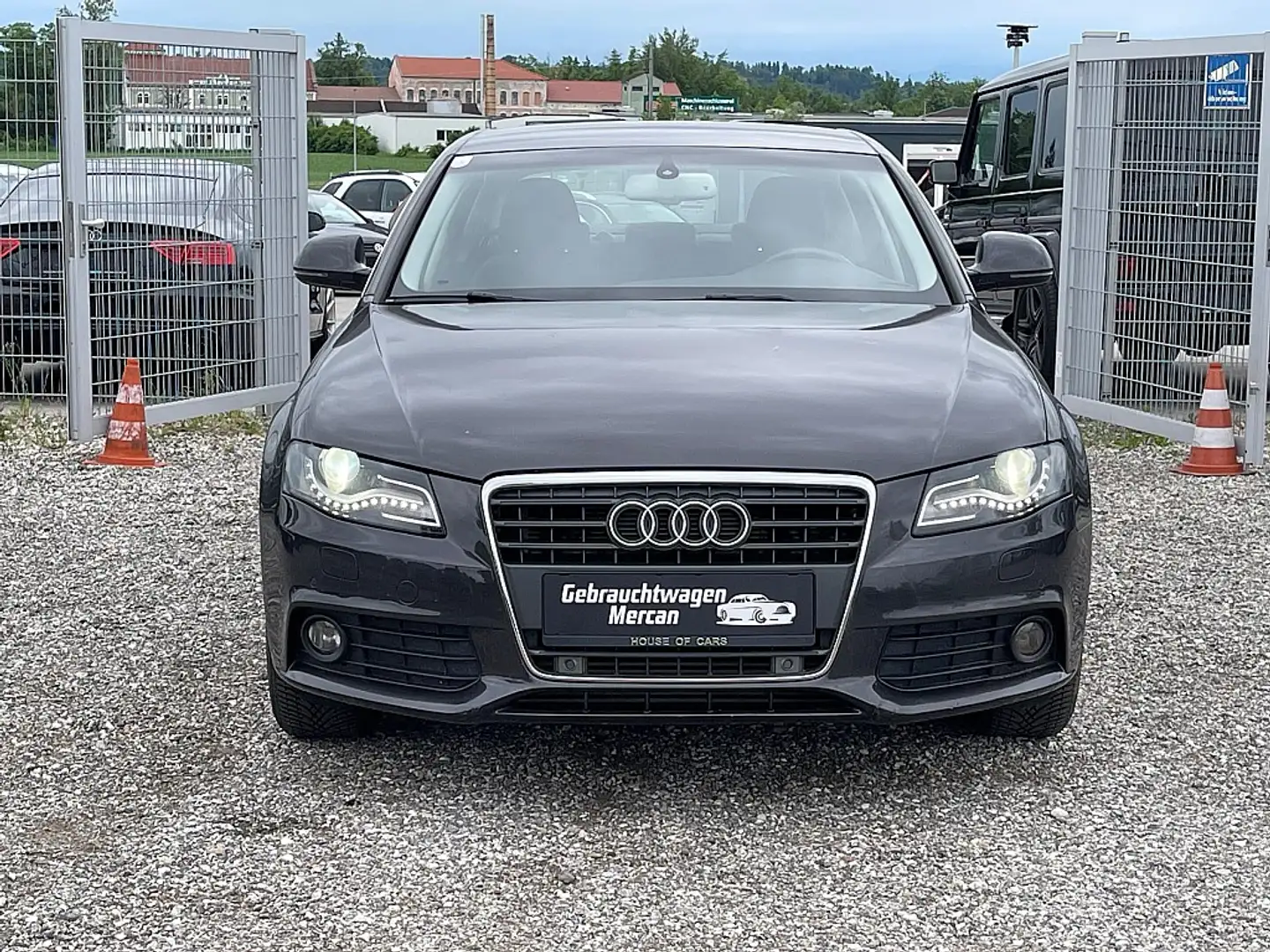 Audi A4 2,0 TDI DPF Grau - 2