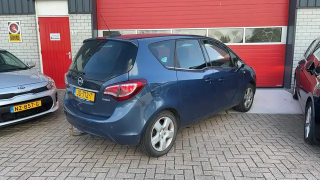 Opel Meriva view 2