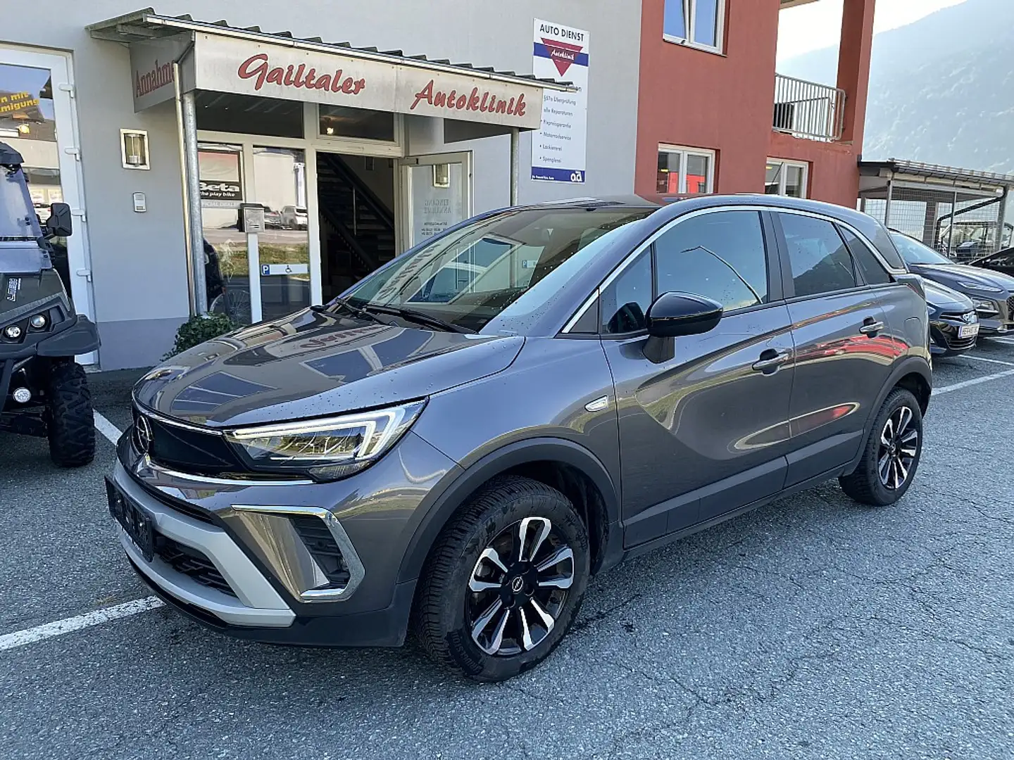 Opel Crossland Elegance 1,2 Turbo Grau - 1