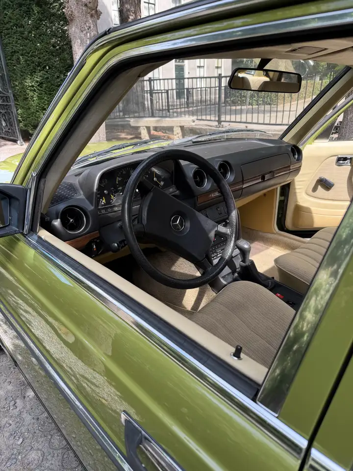 Mercedes-Benz 240, foto 10