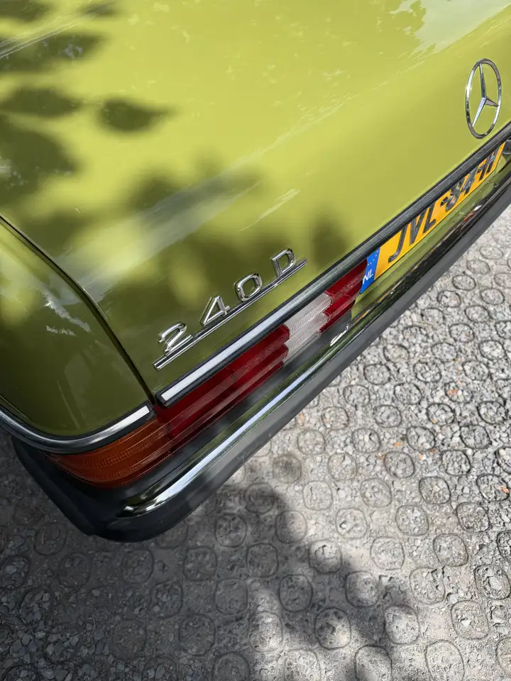 Mercedes-Benz 240, foto 9