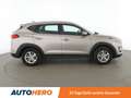 Hyundai TUCSON 1.6 Pure 2WD*TEMPO*CAM*PDC*SHZ*ALU* Weiß - thumbnail 7