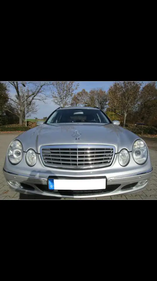 Mercedes-Benz E 240