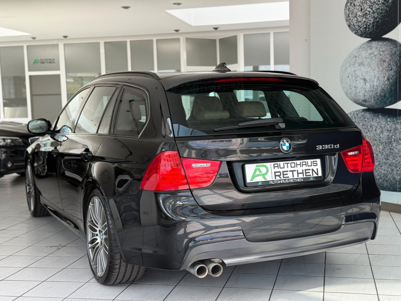 BMW 330 d M Sport*ACC*PANO*NAVI-Prof.*Harman-Kardon* — photo 13