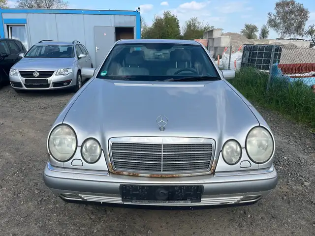 Mercedes-Benz E 300 E-Klasse D Elegance