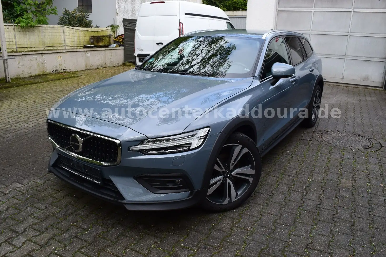 Volvo V60 Cross Country V60 B4Cross Country Plus AWD,Frontschhz,H&K,ACC Grigio - 2