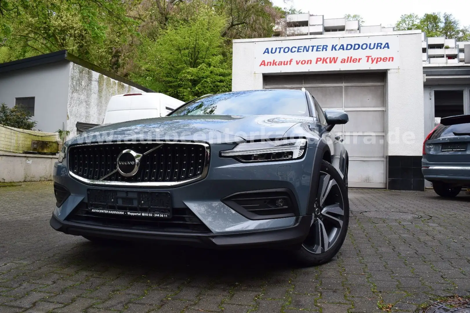 Volvo V60 Cross Country V60 B4Cross Country Plus AWD,Frontschhz,H&K,ACC Gris - 1
