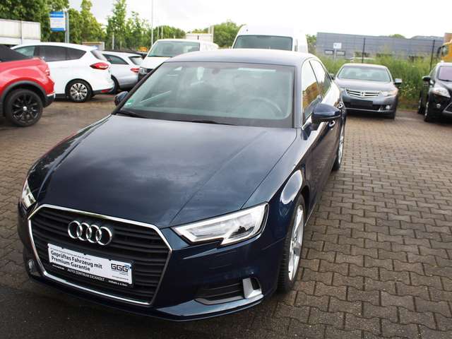 Imagine Audi A3 30 TFSI Sport Bluetooth Bi Xenon PDC SHZ Top
