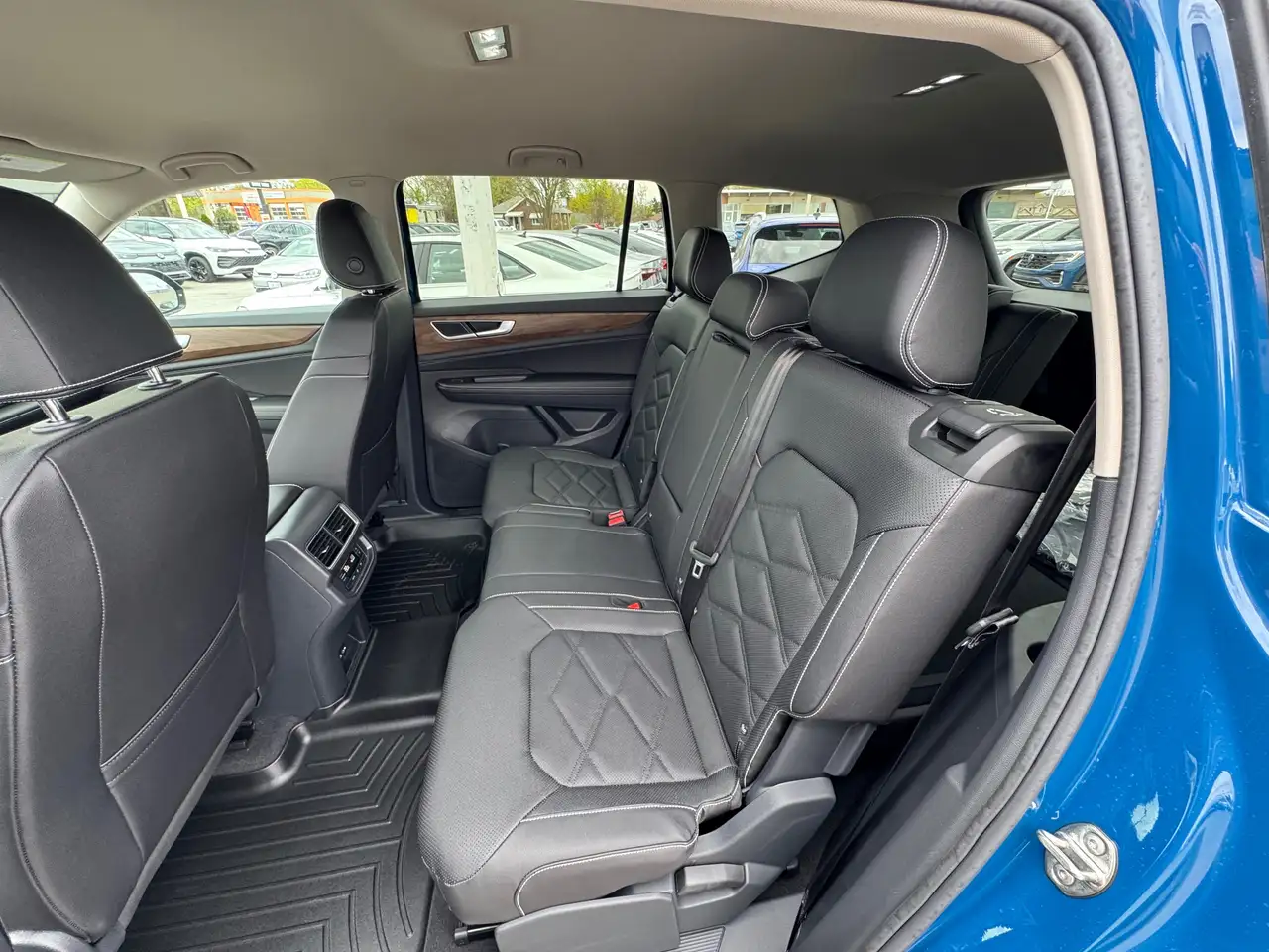 Volkswagen Atlas снимка Volkswagen Atlas