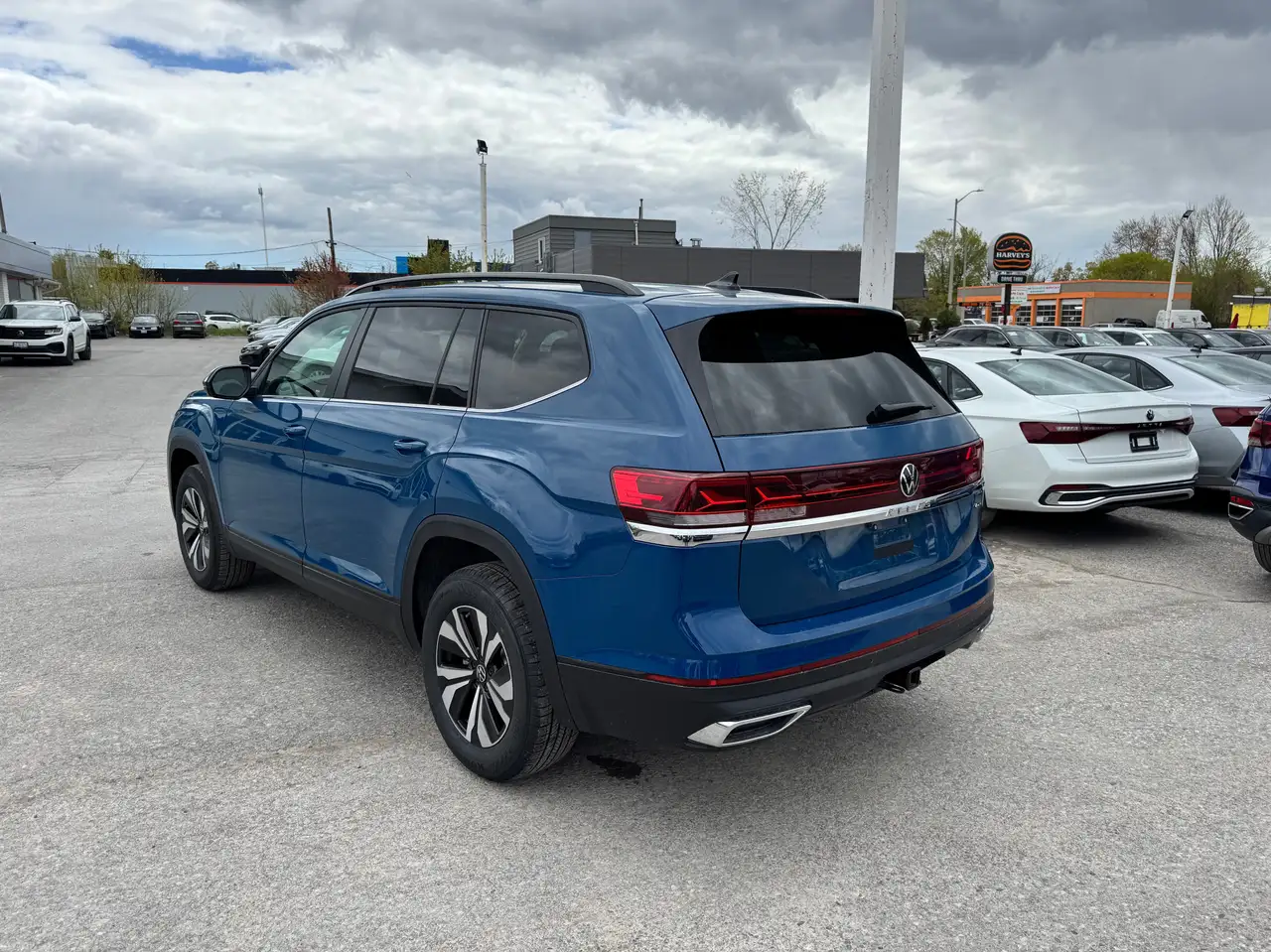 Volkswagen Atlas снимка Volkswagen Atlas