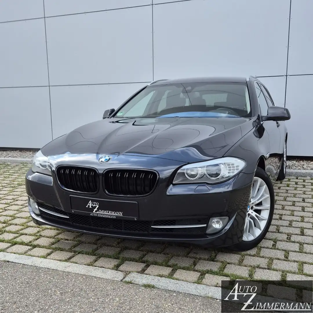 BMW 520 d touring Sport Autom. Head-Up*Kam*AHK*Leder Grau - 1